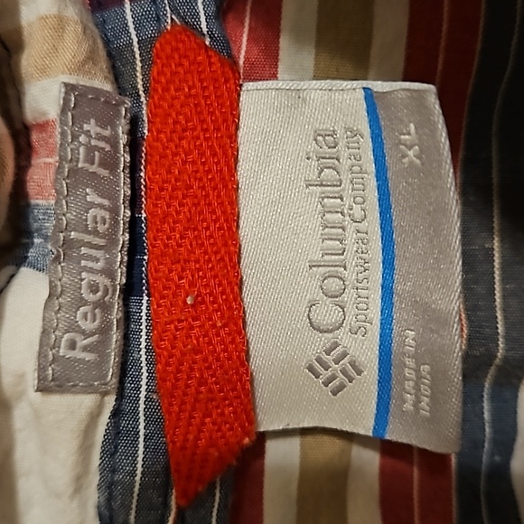 Columbia Plaid Short Sleeve Regular Fit Button Down Shirt XL - Picture 3 of 5